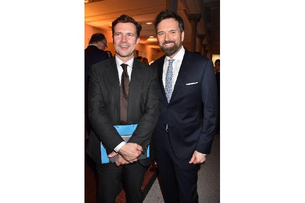 ...Steffen Seibert (hier mit Ingo Nommsen), denn der wechselte vom Journalismus in die Politik und arbeitet seit Jahren als ...