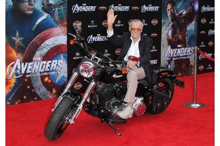 Er war Mister Marvel: Stan Lee kreierte eine kaum zu überblickende Schar an Superhelden – über 600 sollen es gewesen sein. S... Er war Mister Marvel: Stan Lee kreierte eine kaum zu überblickende Schar an Superhelden – über 600 sollen es gewesen sein. S...