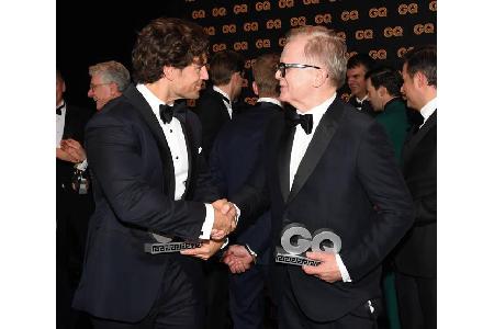 ...Henry Cavill, der den Preis in der Kategorie 'Movie International' erhielt. In den letzten Monate hatte der smarte Schaus...