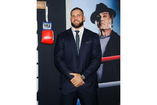 ...deutscher Star durfte in dem Blockbuster mitmischen: Der gebürtige Bayer Florian Munteanu spielt in dem Spin-off den Sohn...