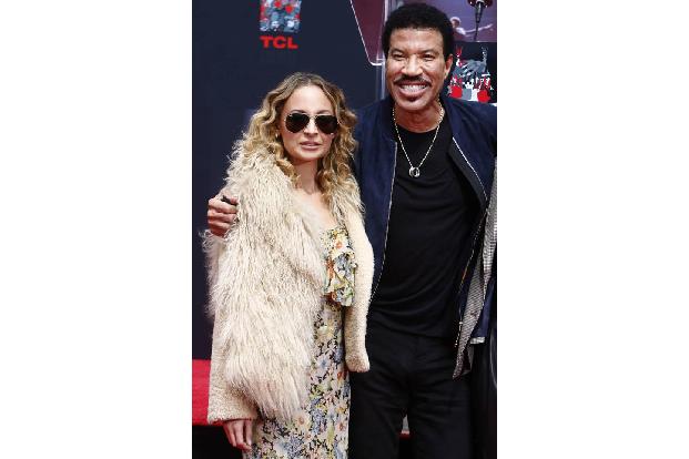 …von TV-Sternchen und Modedesignerin Nicole Richie behaupten kann. Aber bevor die Tochter von Schmusesänger Lionel Richie ih...