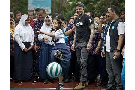 ...ist der Serienstar in guter Gesellschaft. Auch David Beckham ist für sein Engagement für die Non-Profit-Organisation beka...