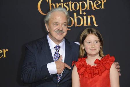 ...Bronte Carmichael genug Rampenlicht abbekam. Die junge Britin spielt Madeline, die Tochter von Emily und Christopher - un...
