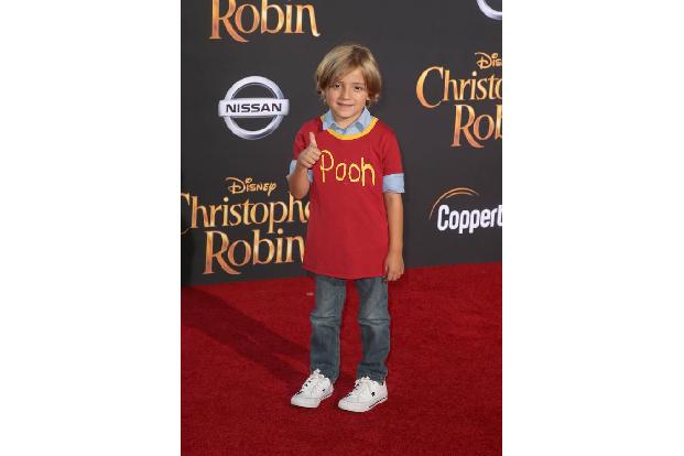 ...die Herren auch die Kleinsten. Als eindeutig jüngster Fan hatte sich der sechsjährige Jeremy Maguire auf die Premiere get...