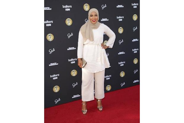 ...Ibtihaj Muhammad auf sich: Die Säbelfechterin ist die erste muslimische US-Amerikanerin, die für die USA in einem olympis...