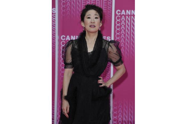 ...Sandra Oh, die für 'Killing Eve' bedacht worden ist. Denn bei ihr handelt es sich um die erste Amerikanerin asiatischer H...
