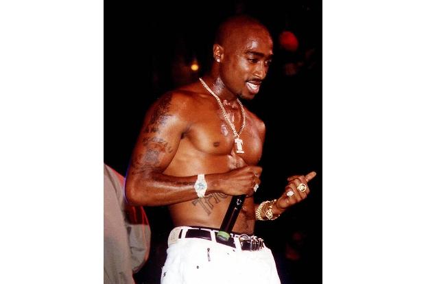 Schon in den 90ern gab es sowohl skurrile Promis wie auch skurrile Beerdigungen. Der amerikanische Rapper Tupac Shakur galt ...