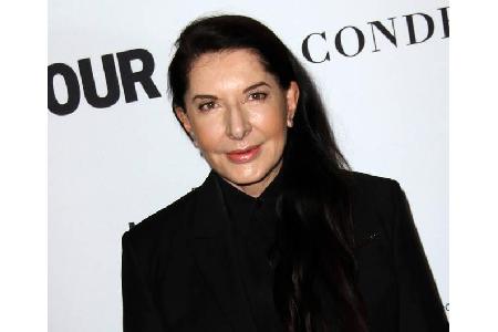 ...Marina Abramović (71) beispielsweise hat eine wirklich skurrile Idee: Sie will sich dreimal begraben lassen. Einmal soll ...