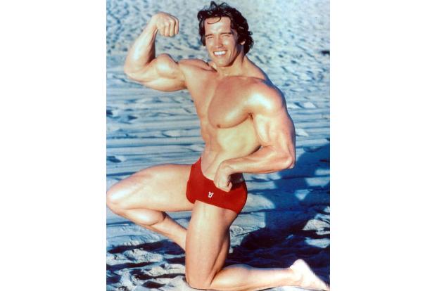 Mr. Europe, Mr. Olympia, Mr. World, Mr. Universum – mit seinen stählernen Muskeln wurde Arnold Schwarzenegger zum erfolgreic... Mr. Europe, Mr. Olympia, Mr. World, Mr. Universum – mit seinen stählernen Muskeln wurde Arnold Schwarzenegger zum erfolgreic...