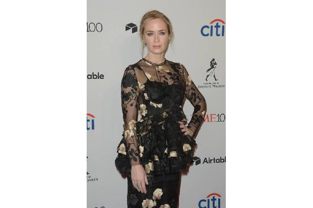 Emily Blunt war der Star des Thriller-Hits 'Sicario'. Kann die Fortsetzung 'Soldado' ohne die Schauspielerin also funktionie... Emily Blunt war der Star des Thriller-Hits 'Sicario'. Kann die Fortsetzung 'Soldado' ohne die Schauspielerin also funktionie...