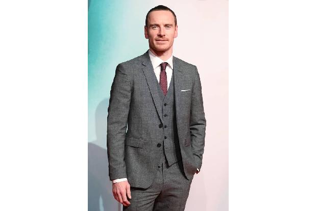 ...Michael Fassbender wartet noch immer auf einen Anruf. Wie auch Henry Cavill gehört er zu den namhaften Hollywoodgrößen, d...