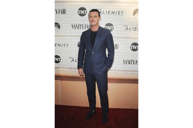 ...widerwillig lässt sich Luke Evans mit der Dauerbrenner-Rolle in Verbindung bringen. Doch könnte er gerade deswegen gute C...