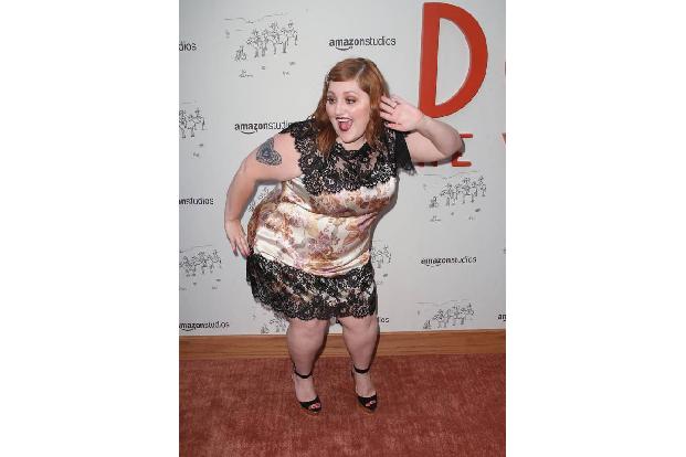 ...stand Powerfrau Beth Ditto auf dem Teppich ihrem Kollegen in Nichts nach. Normalweise rockt Beth mit ihrer Band Gossip ja...