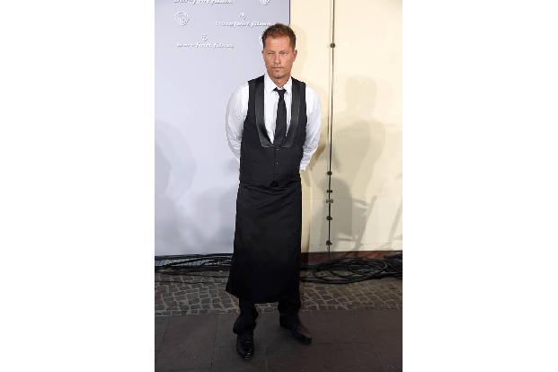 ...Til Schweiger aus, der in mehreren internationalen Produktionen zu sehen war, unter anderem als Gefängniswärter Cagliostr...