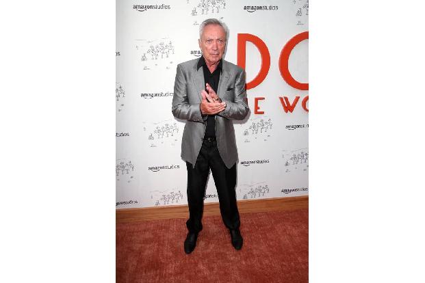...Udo Kier, der in den USA zuhause ist und dort nicht zuletzt aufgrund seiner strahlend blauen Augen und sinistren Erschein...