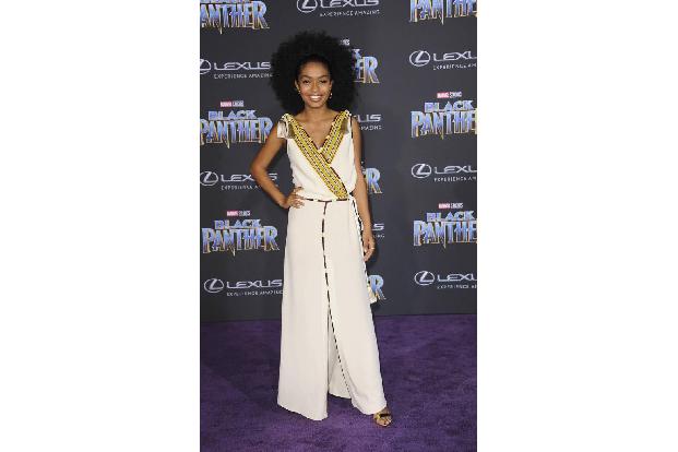 ...'Black Panther' der beste Superheldenfilm aller Zeiten von Marvel sein. Die Premiere davon war modisch auf jeden Fall dan...