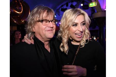 Verena Kerth und Martin Krug sind schon lange kein Paar mehr. Das hinderte die beiden aber nicht, bei der Lambertz Monday Ni... Verena Kerth und Martin Krug sind schon lange kein Paar mehr. Das hinderte die beiden aber nicht, bei der Lambertz Monday Ni...