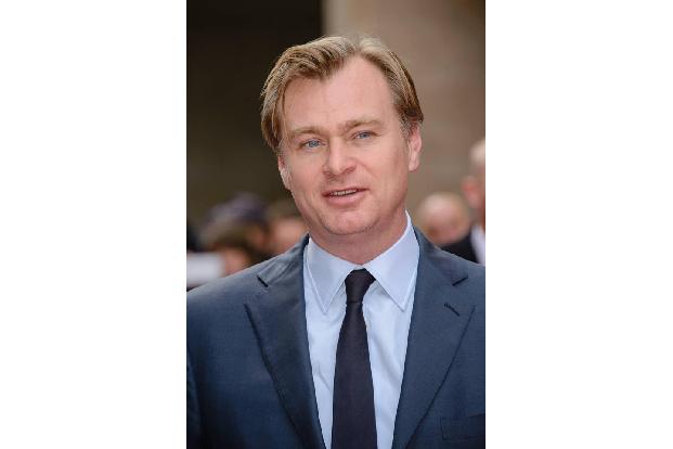 ...Christopher Nolan für 'Dunkirk'. Und die kämpfen gemeinsam mit 'Lady Bird' des Weiteren noch in der Kategorie als bester ...