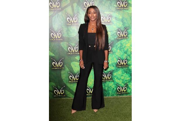 ...Alexandra Burke, die durch die britische Version von 'The X Factor' zu Ruhm gelangte. Daneben sah man...