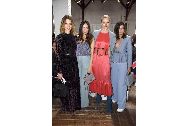 Wenn man Namen wie Eva Padberg, Johanna Klum, Franziska Knuppe oder Marie Nasemann zusammen auf einer Liste stehen sieht und... Wenn man Namen wie Eva Padberg, Johanna Klum, Franziska Knuppe oder Marie Nasemann zusammen auf einer Liste stehen sieht und...