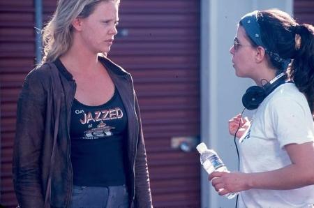 ...Charlize Theron in 'Monster' von 2003 als Mörderin Aileen Wuornos ein wahres Leichtgewicht. Allerdings nahm sie dafür nic...