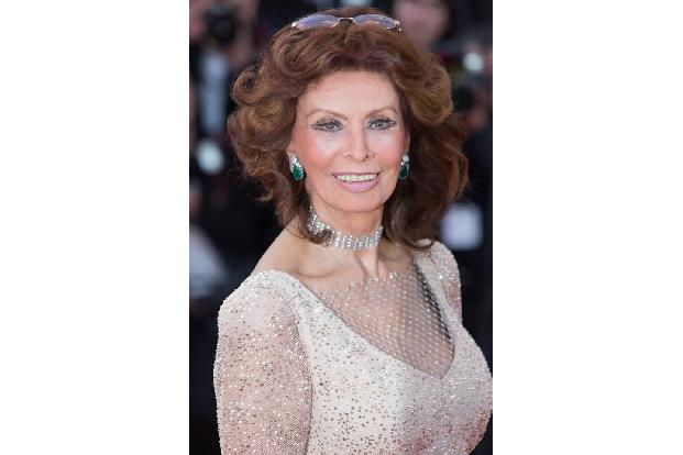 ...sah man noch Sophia Loren oder die bereits verstorbene Michèle Morgan in dieser Rolle. Mit Françoise Sagan und...