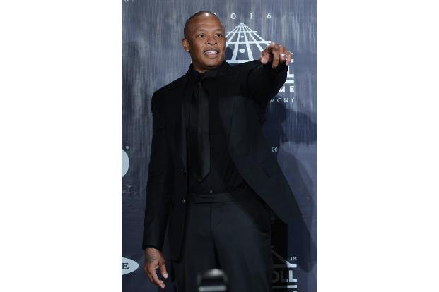Wer Dr. Dre nicht kennt, kennt Hip Hop nicht. Der Godfather of Rap muss sich in diesem Jahr zwar mit Platz 6 der Reichsten-L...