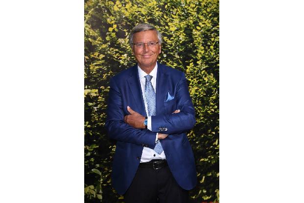 ...Wolfgang Bosbach gar nichts, schließlich hatte er sich kürzlich aus der aktiven Politik zurückgezogen und genießt nun das...