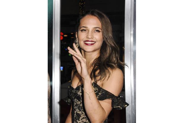 Alicia Vikander, die Gattin von Michael Fassbender, wusste da schon eher zu überzeugen. 2018 war sie als neue Lara Croft in ...
