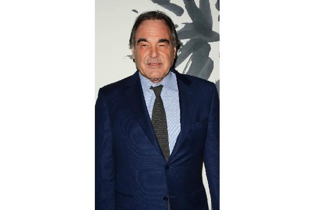 ...Oliver Stones Klassiker 'Platoon' 1986. Ein Jahr später brillierte er mit seinem Vater Martin in 'Wall Street' und bekam ...