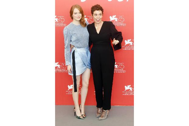 ...'The Favourite' handelt es sich um einen Historienfilm, der am Hofe Queen Annes spielt, dargestellt von Emma Stones Mitst...