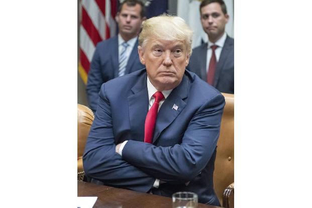 Donald Trumps Sieg hat viele liberale Stars aus dem Showbusiness geschockt. Nicht wenige von ihnen kündigten deshalb gleich ... Donald Trumps Sieg hat viele liberale Stars aus dem Showbusiness geschockt. Nicht wenige von ihnen kündigten deshalb gleich ...