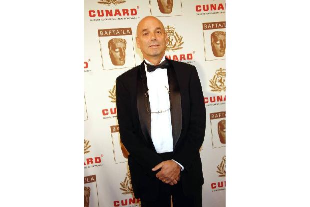 ...Martin Campbell mit 'Casino Royale' erfolgreich eingeläutet. Der Filmemacher hatte schon Erfahrung mit dem Bond-Universum...