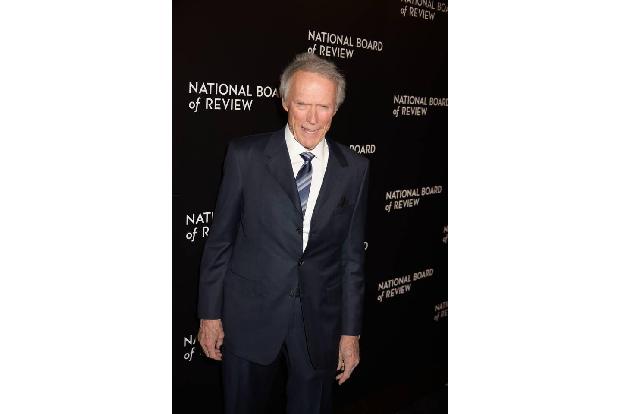 ...Kultstars Clint Eastwood, der sich besonders im Western-Genre etablierte. Seine filmischen Leistungen aufzuzählen, würde ...