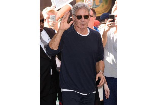 ...Harrison Ford hat die Waffen ebenfalls noch nicht abgelegt. In 'The Expendables 3' schoss er sich mit aller Gewalt durch ...
