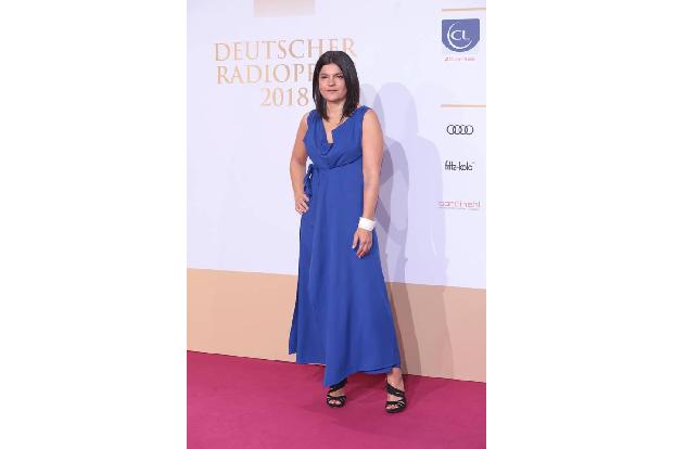 ...Jasmin Tabatabai holte als Laudatorin die Köpfe und Stimmen hinter dem 'N-JOY Night Lab' auf die Bühne. Die wurden für di...