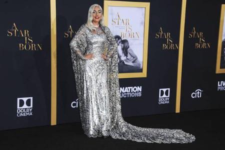 ...am Montag [24. September] einfach zu Hause. Auf der Premiere im The Shrine Auditorium & Expo Hall in Los Angeles stahl si...