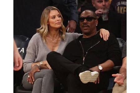 Wer demnächst scherzt, er wolle eine ganze Fußballmannschaft an Kindern, der sollte sich Eddie Murphy zum Vorbild nehmen: De...