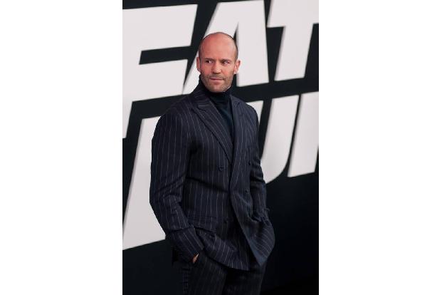 ...Jason Statham, denn während des Drehs zu 'The Expendables 3' versagten die Bremsen seines Wagens, während er in das Schwa...
