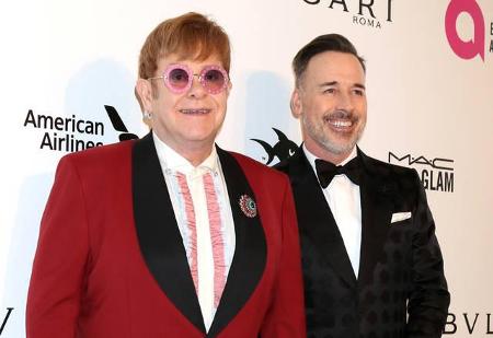 ...25 Jahren sind Popstar Elton John und sein Mann David Furnish ein Paar. Geheiratet haben die beiden am 21. Dezember 2014,...