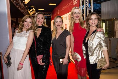 Eva Imhof, Ruth Moschner, Regina Halmich, Tanja Bülter und Tina Ruland - sie alle machten sich schick und kamen gut gelaunt ... Eva Imhof, Ruth Moschner, Regina Halmich, Tanja Bülter und Tina Ruland - sie alle machten sich schick und kamen gut gelaunt ...