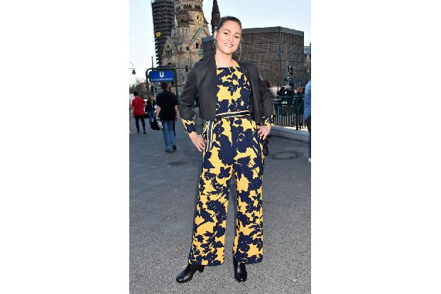 ...war der Look von Schauspielerin Maxi Geithner. Mal ehrlich: Wenn der Sommer SO aussieht, darf er ruhig ganz schnell kommen!
