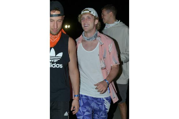 …Logan Paul. Mit einem breiten Grinsen präsentierte sich der 23-Jährige nach dem Aokigahara-Skandal erstmals wieder gutgelau...