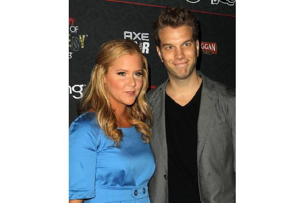 ...durchaus! 2012 entstand dieses Foto mit ihrem Comedy-Kollegen und damaligen Lebensgefährten Anthony Jeselnik. Vor ihm sol...