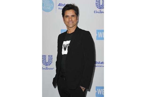 ...John Stamos anfangen konnten, ist fragwürdig. Der Schauspieler ist doch vor allem als Jesse aus 'Full House' bekannt. Ob ...