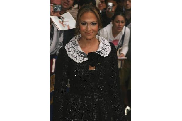...Jennifer Lopez, denn auch wenn sie in den Jahren öfter eine Typveränderung durchgemacht hat, sieht sie nicht aus wie eine...