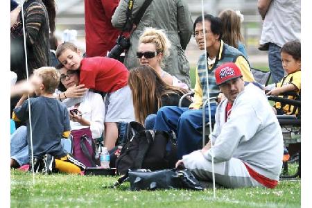 ...mit offenen Augen durch die Promiwelt geht: Um mit Britney Spears glücklich zu werden, verließ Tänzer Kevin Federline 200...