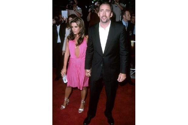 Elvis-Tochter Lisa-Marie Presley und Hollywoodstar Nicolas Cage traten 2003 vor den Traualtar. Vier Monate später war es mit...