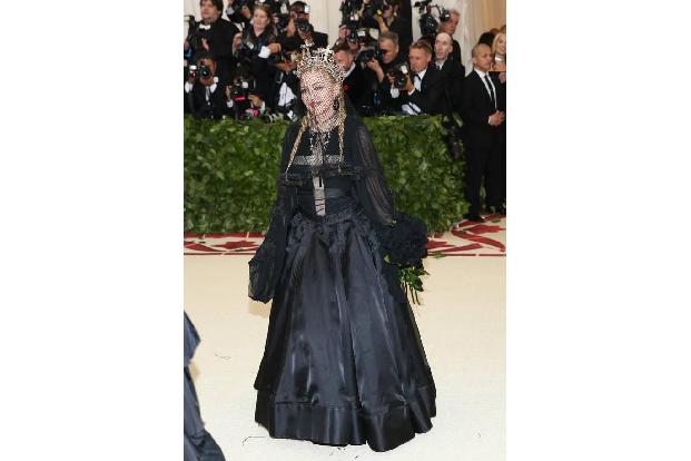 ...Madonnas Ex Sean Penn, der seine damalige Ehefrau unter anderem an einem Stuhl festgebunden haben soll. Die Ehe zwischen ...