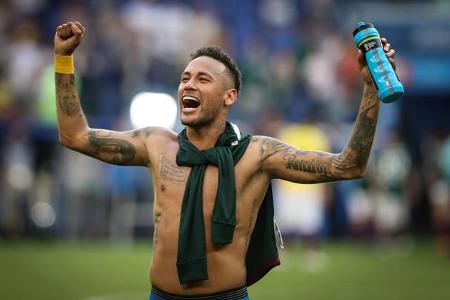 Bereits mit jungen 19 Jahren wurde Neymar Vater. Ob David Lucca da Silva Santos bereits fleißig mit dem Ball übt, um in die ...
